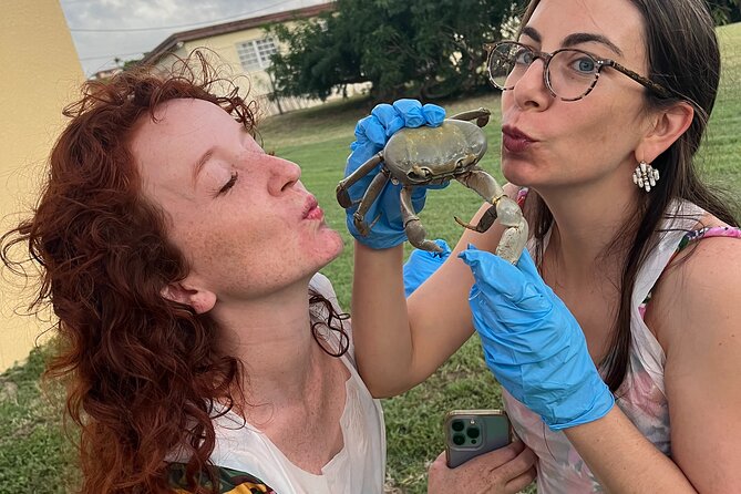 A Evening Cultural Experience Through Food Cooking Class St. Croix - Who will enjoy Crabs with Carmen most