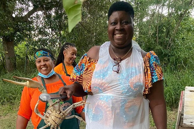 A Morning Cultural Experience Through Food Cooking Class St. Croix - Why this crab lesson feels different from a standard cooking class