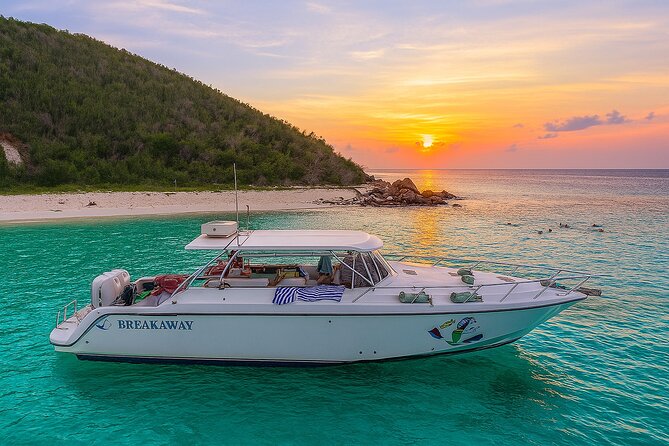 Cocktail Sunset Cruise from Sapphire Beach Resort - A sunset cruise that puts the water first