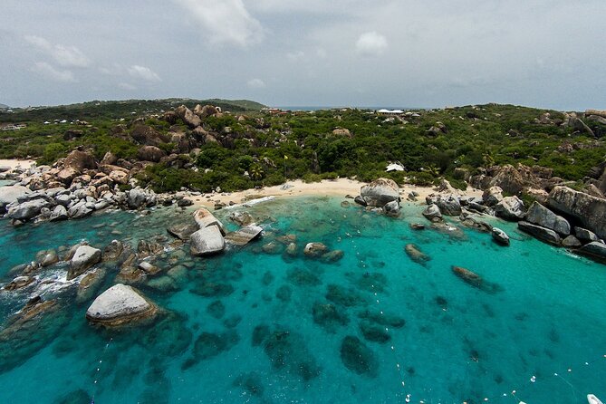 Discover The Baths of Virgin Gorda Full Day Adventure - Ritz Carlton St. Thomas - The boat ride and the crew