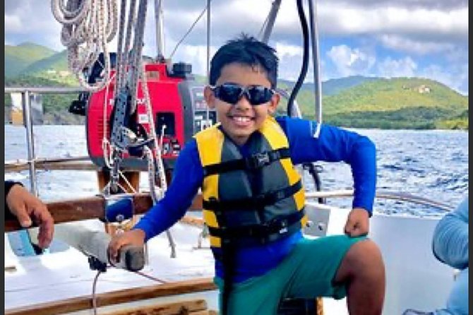 Learn to Sail - Sailing Lessons All Inclusive - Lunch, cocktails, and the practical meaning of all-inclusive