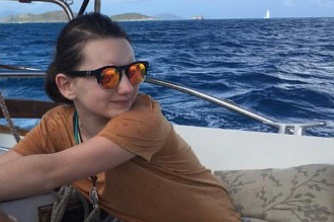 Learn to Sail - Sailing Lessons All Inclusive - Families, couples, and mixed-interest groups