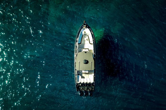 Midnight Sun Charters - 37ft OBSIDIAN - Cooper Island adds a proper lunch break