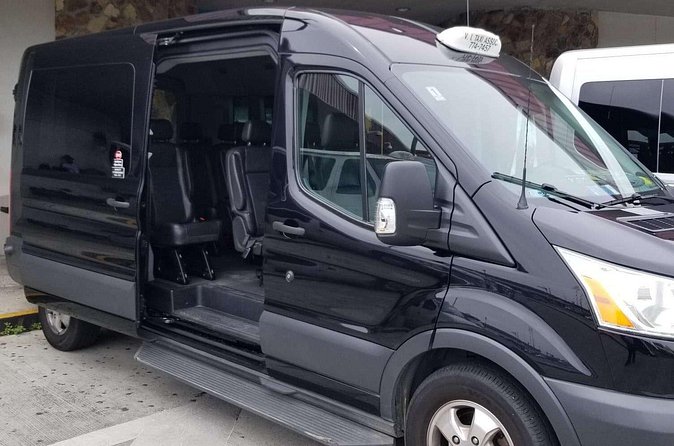 Private Airport Round Trip Transportation to Hotels in St Thomas - The return trip to the airport