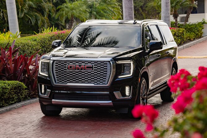 Private Luxury Transportation from St. Thomas Hotel to Airport - Key points at a glance