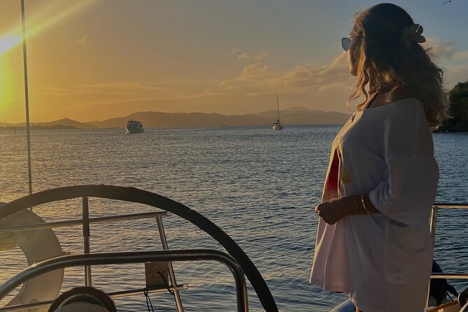 Private Sunset Sail, Open Bar, 12 Guests, Amazing Island Views - Crew service and the private format