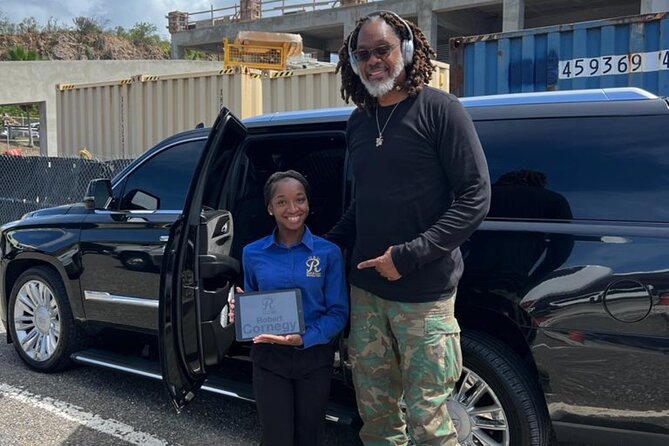 Royal Limousine Service - Meeting your chauffeur at St Thomas airport