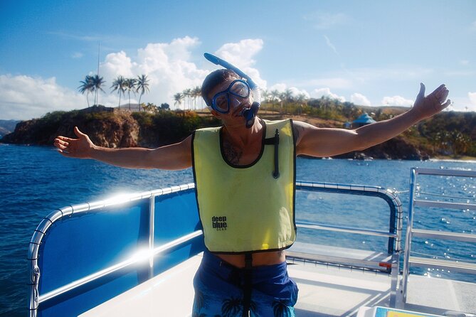St. James Snorkel & Pizza Pi Lunch - Drinks, music, and the return cruise