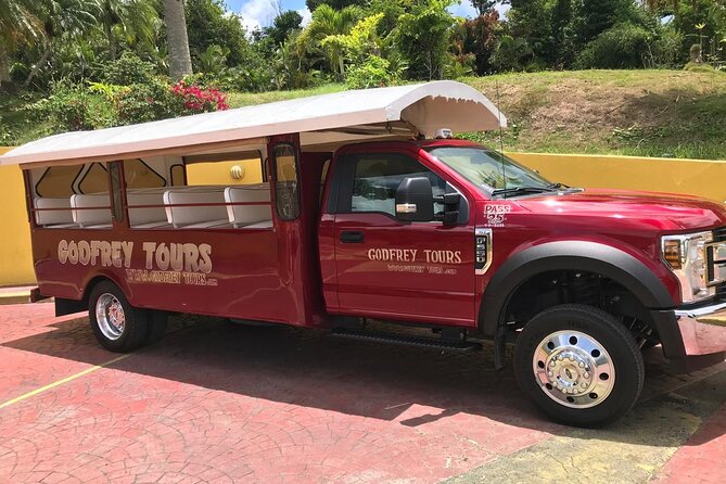 St. Thomas Sightseeing Tour with a Guide - What this St. Thomas tour really offers