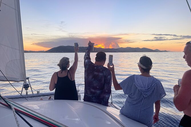 Turtles, Pizza Pi & Sunset trip - Sailing beside Cinnamon Bay and Trunk Bay